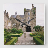 Drimnagh Castle clock, Dublin Irland.
