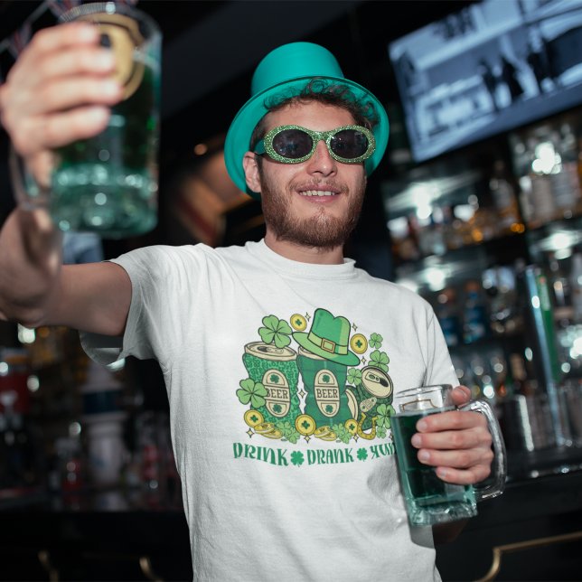 Drink Drank Drunk Funny St Patrick's Day Beer T-Shirt (Von Creator hochgeladen)