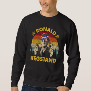 Drink Squad Retro Vintager Sonnenuntergang 4. Juli Sweatshirt