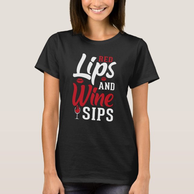 Drinking Wine and Hiking Pines T-Shirt (Vorderseite)