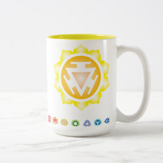 Drittes Chakra: Forderung Ihres Powers Zweifarbige Tasse
