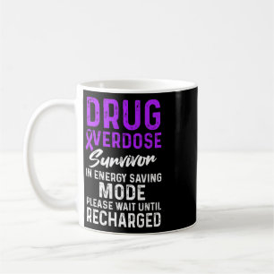 Drogenüberdosis-Bewusstseins-Krieger Überlebender Kaffeetasse
