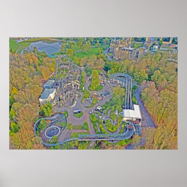 Drohne | Alton Towers Resort Poster (Vorne)