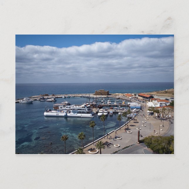 Drohnenansicht von Paphos Hafen und Schloss Postkarte (Vorderseite)