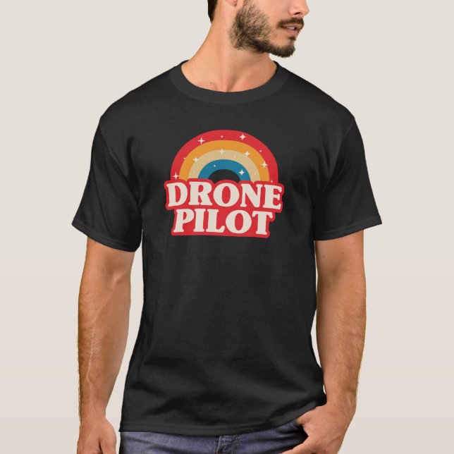 Drone Pilot Rainbow T-Shirt (Vorderseite)