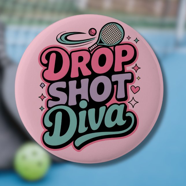 Drop Shot Diva – Fierce Pickleball Player Button (Von Creator hochgeladen)