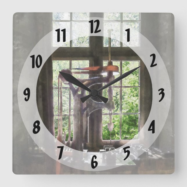 Drucktaste nach Fenster Quadratische Wanduhr (Vorderseite)