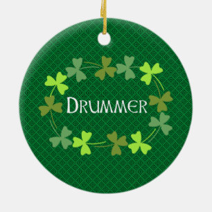 Drummer Kleeblatt Oval Keramik Ornament
