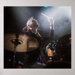 Drummer-Silhouette, dunkle Bühne Poster