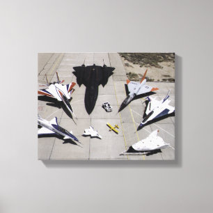 Dryden Forschungs-Flugzeug-Flotte 1997 auf Rampe Leinwanddruck