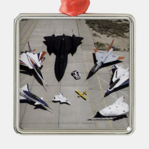 Dryden Forschungs-Flugzeug-Flotte 1997 auf Rampe Ornament Aus Metall