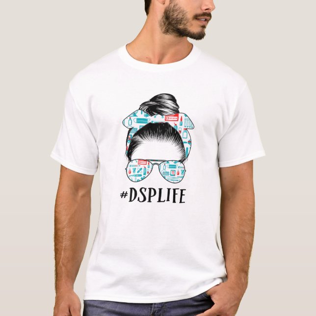 DSP Life Niedlich Messy Bun and Glasses Nurse Moth T-Shirt (Vorderseite)