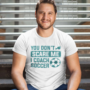 Du kümmerst dich nicht darum, dass ich Fußball tra T-Shirt