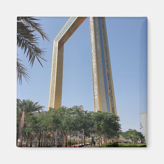 Dubai Frame building which located in Zabeel Park  Magnet (Vorne)