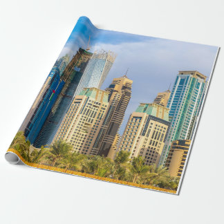 Dubai moderne Wolkenkratzer Corniche Geschenkpapier