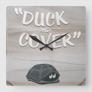 Duck & Cover Quadratische Wanduhr