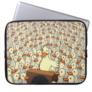 Duck Kundgebung - Funny Cartoon Duck Speech Crowd Laptopschutzhülle