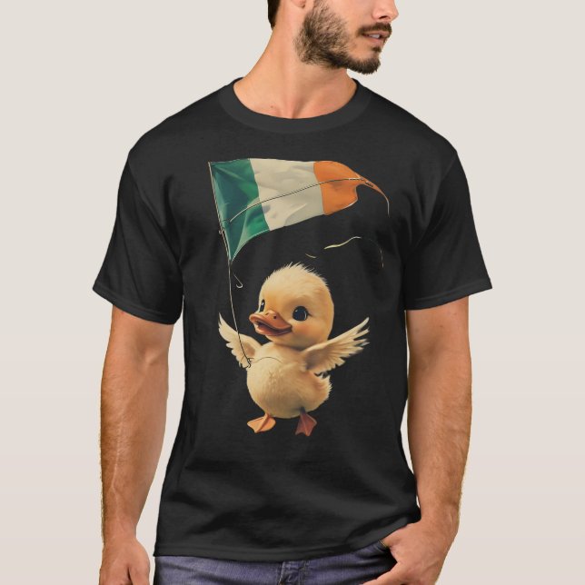 Duckling Flug an einem irischen Flaggenkittel T-Shirt (Vorderseite)
