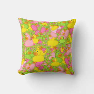 Ducks-n-Dots-Style-2-Lt Green-Sq-DROW-PILLOW Kissen