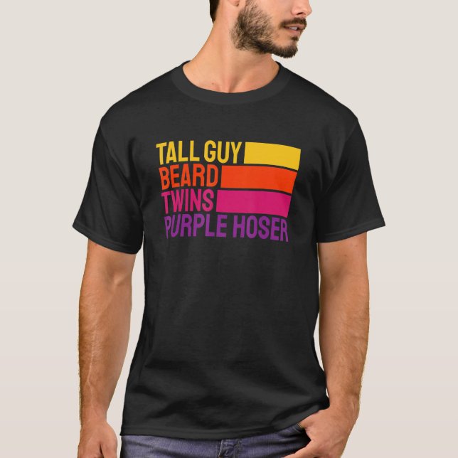 Dudes Youth Slogan Tall Guy Beard Twins Purple Hos T-Shirt (Vorderseite)