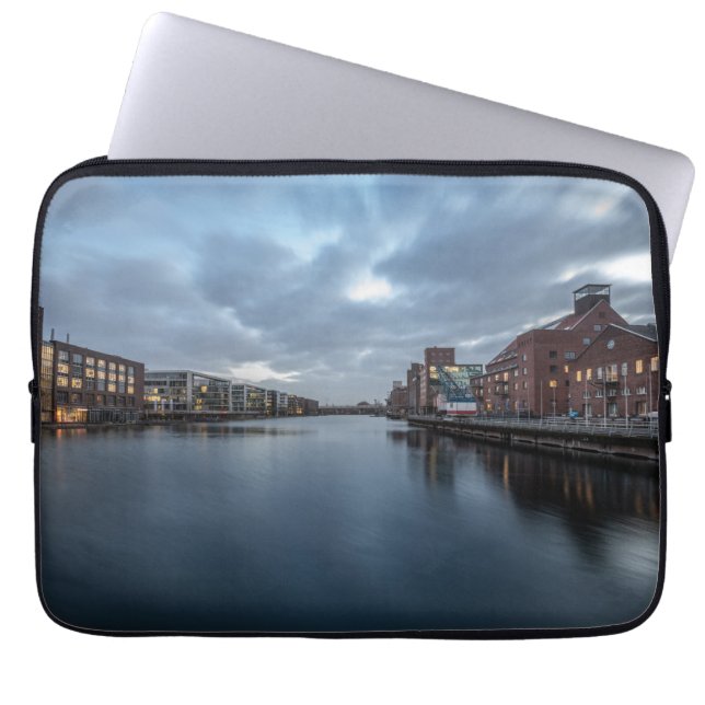Duisburg Laptopschutzhülle (Vorderseite)