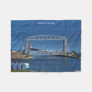 Duluth Air Lift Bridge Fleece Decke