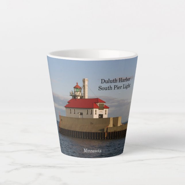Duluth Harbour South Pier Light Latte Tasse (Vorderseite)