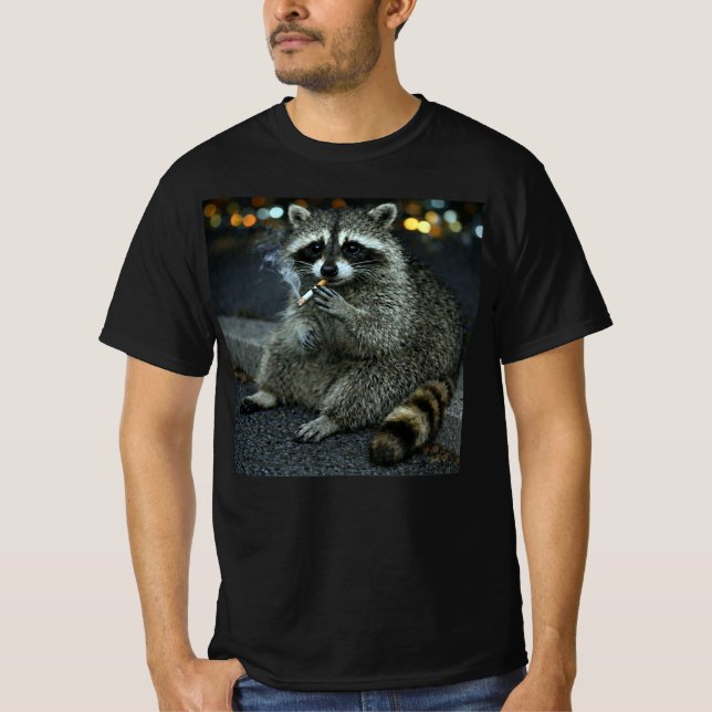 Dummer cooler lustiger Waschbär raucht Zigarette T-Shirt (Vorderseite)