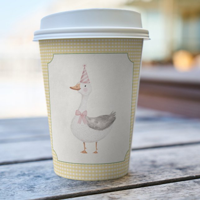 Dummer Gans Rosa Luftballons Gingham 1. Geburtstag Pappbecher (Silly Goose Birthday Party Paper Cup)