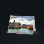 Dunbar Castle - Clan Dunbar Holly Christmas Card Feiertagskarte<br><div class="desc">Als Dunbar, die Ihr schottisches Erbe genießt, können Sie eine Karte schicken, die ein wenig von Ihnen mit Ihren Lieben teilt. Dein Familienerbe ist alt. Bereits im 7. Jahrhundert war das Schloss Dunbar eine zentrale Verteidigungsanlage für die lange vergessenen Könige von Bernicia. Heute bleibt nur noch ein Ruin, aber er...</div>