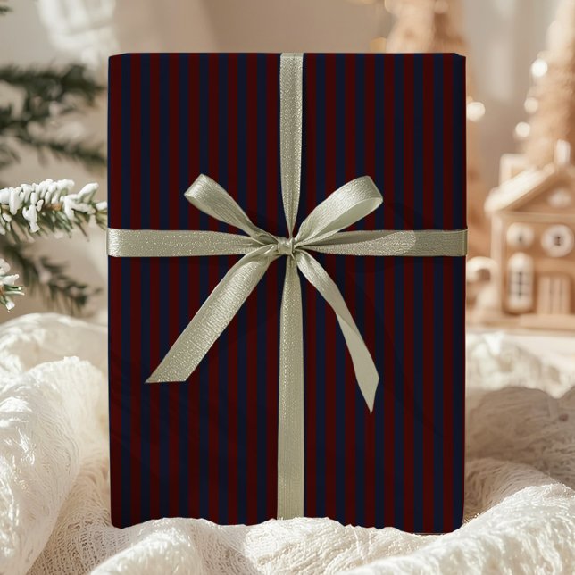 Dunkelblau und Burgunderrot gestreift Geschenkpapier (Von Creator hochgeladen)