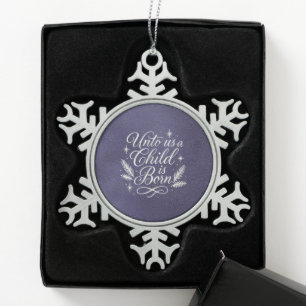 Dunkelblau Uns ist ein Kind geboren Silberschrift Schneeflocken Zinn-Ornament