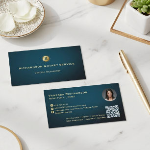 Dunkelblaue und goldene Monogram Sleek Notary QR F Visitenkarte