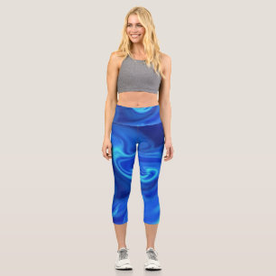 Dunkelblaue Wirbel auf den Leggings von Capri