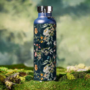 Dunkelblaues Gartendesign im Vintage-Stil mit Blum Trinkflasche