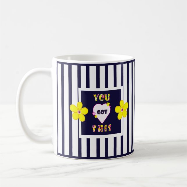 Dunkelgelbe Blumen Tasse (Links)