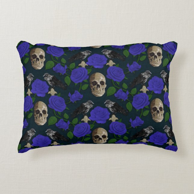 Dunkelgotische grungy Rose Vines Raven Skull blue Dekokissen (Vorderseite)