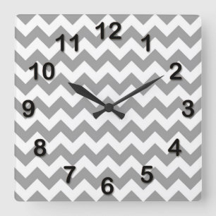 Dunkelgrau-weißes Chevron-Zick-Zack-Muster Quadratische Wanduhr