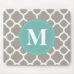 Dunkelgraues Monogramm Pink Quatrefolienmuster Mousepad
