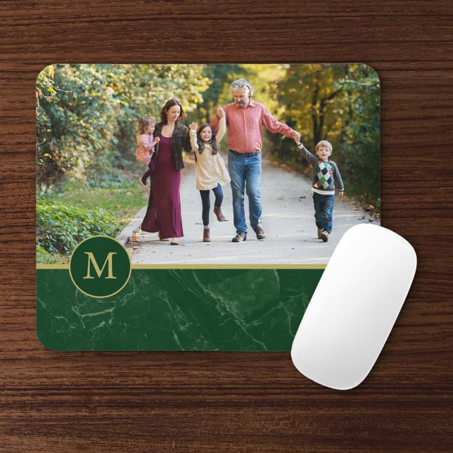 Dunkelgrüne Marmor-Tan-Monogramm-Familienfoto Mousepad (Von Creator hochgeladen)