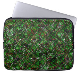 Dunkelgrüne Spiralen sind bei farbigem Bild transp Laptopschutzhülle