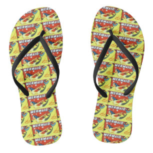 Dunkelhaarige Schwimmerschönheit Flip Flops