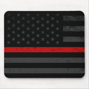 Dunkelheit beunruhigte Feuerwehrmann-Flagge Mousepad
