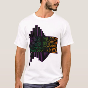 Dunkelheit schlägt schmutzigen Djays schmutzigen T-Shirt