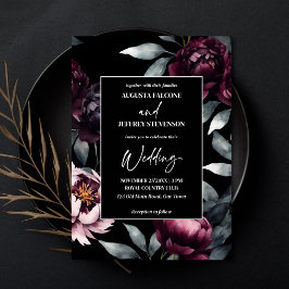 Dunkelmoody-bordeauxfarbene Blume, elegant in eine Einladung