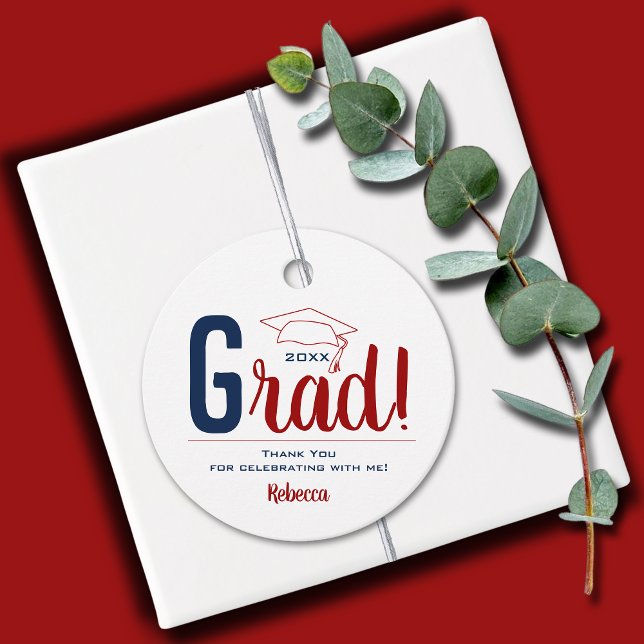 Dunkelrote und blaue Graduierungskappe Geschenkanhänger (2" round personalized graduation favor gift tags in navy blue and dark red grad cap )