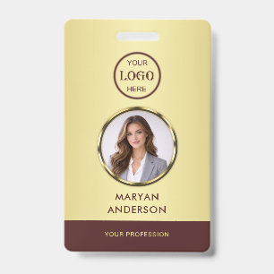 Dunkelrotes Golddesign, Logo oder Foto im goldenen Ausweis