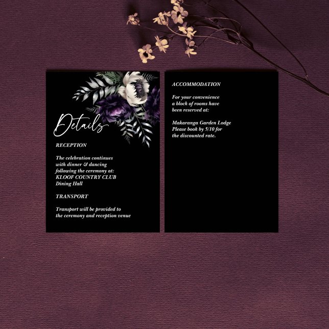 Dunkeltraurige lila Pfingstschaften Hochzeitsdetai Begleitkarte (Dark moody purple peonies wedding details enclosure card)