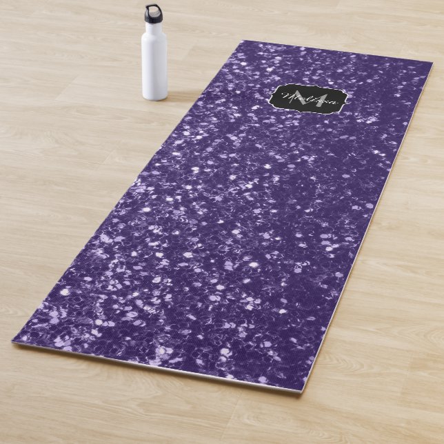 Dunkelviolett, lila Glitzer Glitzern Monogram Yogamatte (Beispiel)
