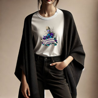 Dunkle Alice Merkwürdiger und Merkwürdiger T-Shirt